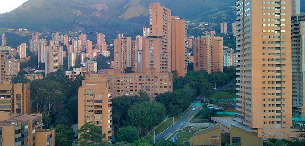 Detectores de fugas de agua - Servicio de plomeria en Medellin y Bogota.